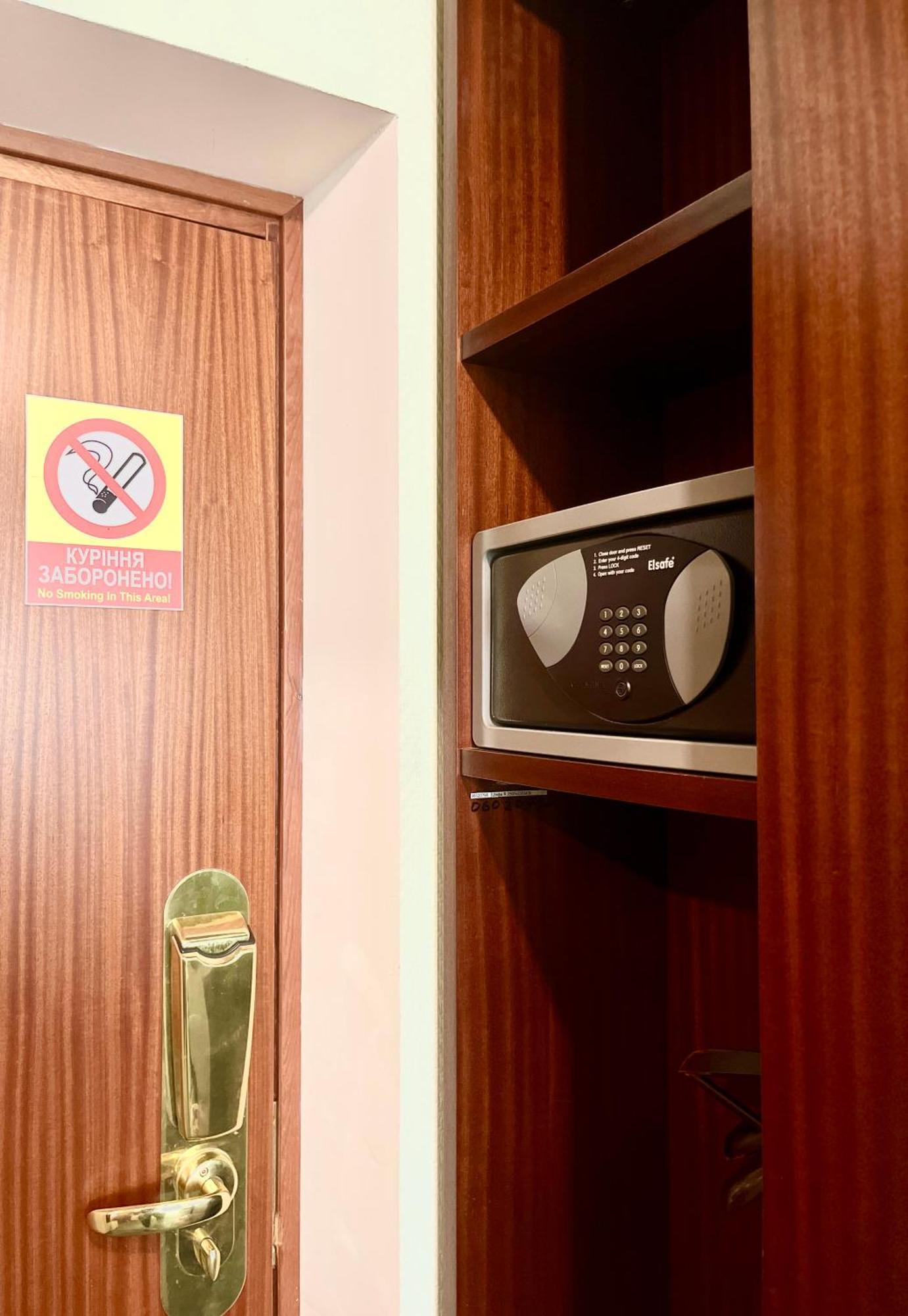 Готель Елада Juzjne Exteriör bild